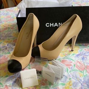 Authentic Chanel high heels hardly worn